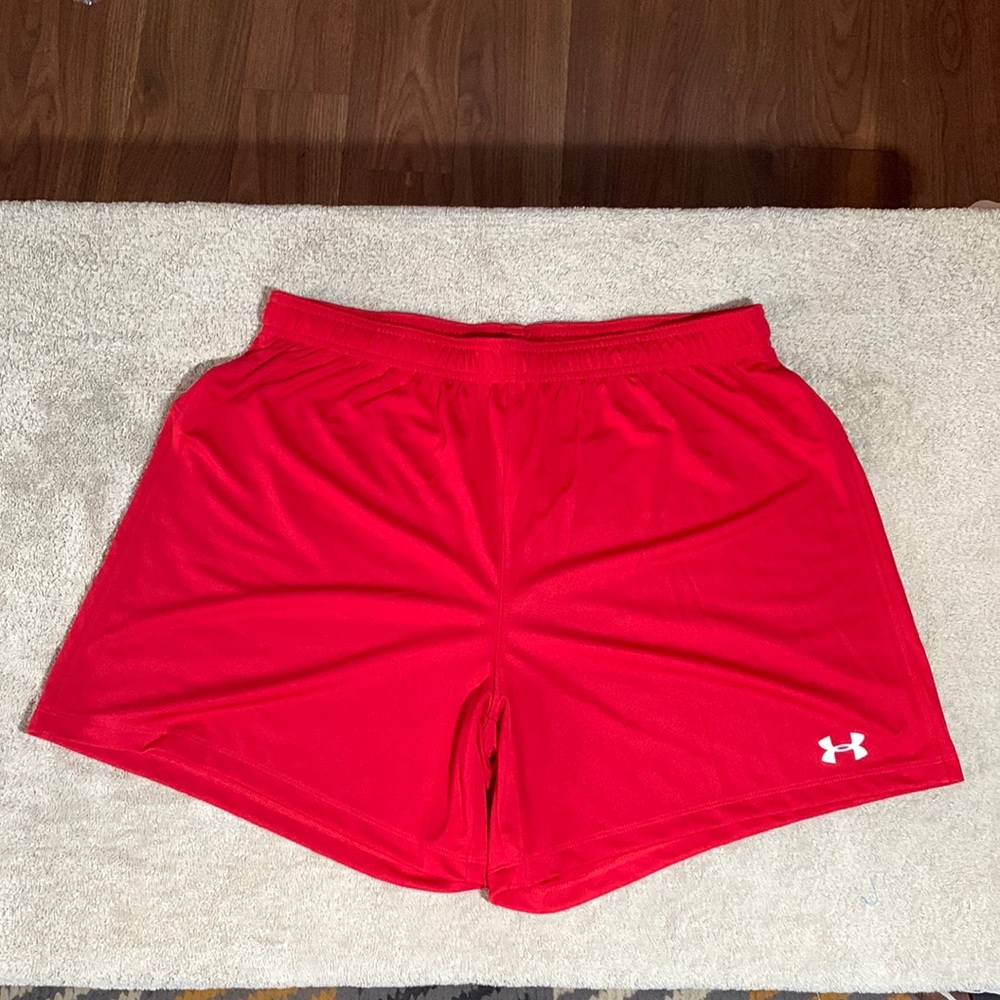 Red Women’s Under Armour Shorts - Large